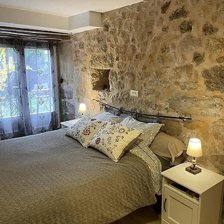 Maison d'hôtes Et D'hôtes - Sur Le Chemin Des Sens Azerat